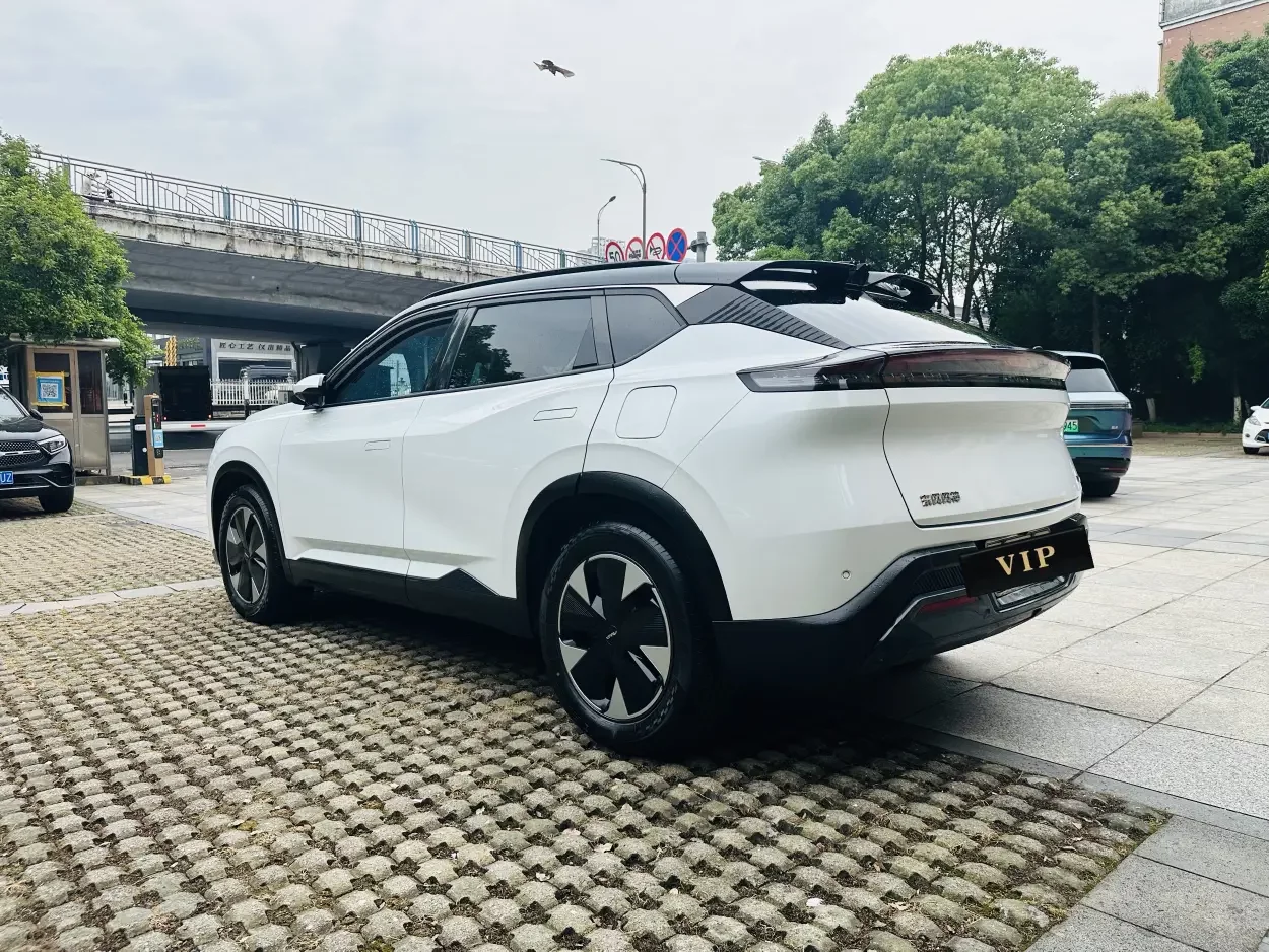 Dongfeng Fengshen L7 PHEV