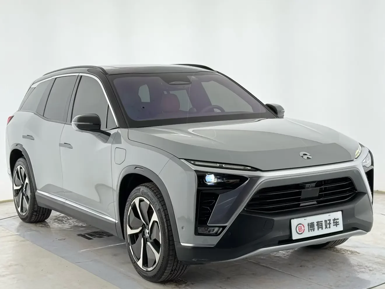 NIO ES8