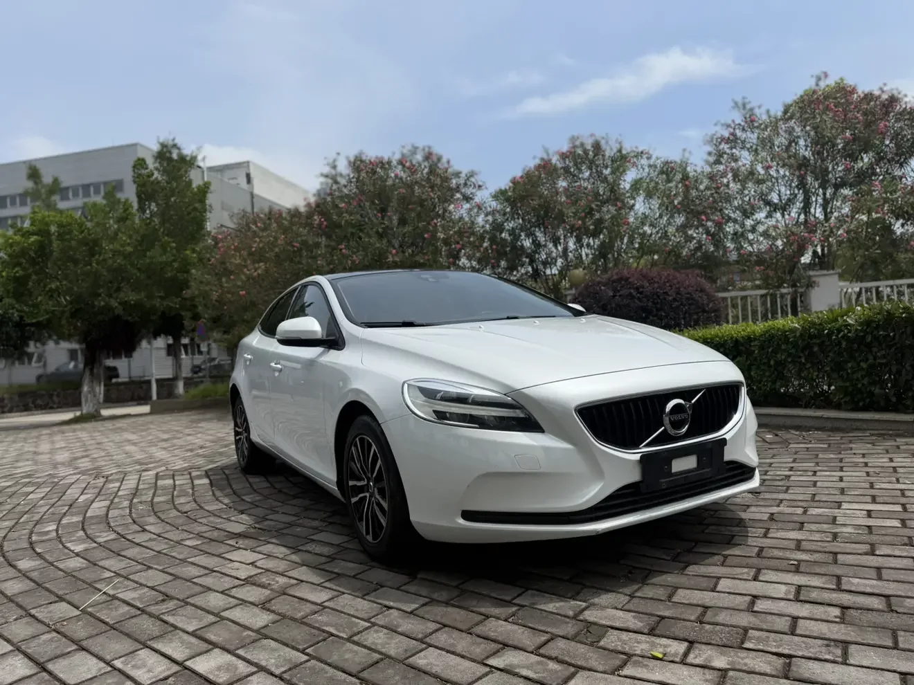 Volvo V40