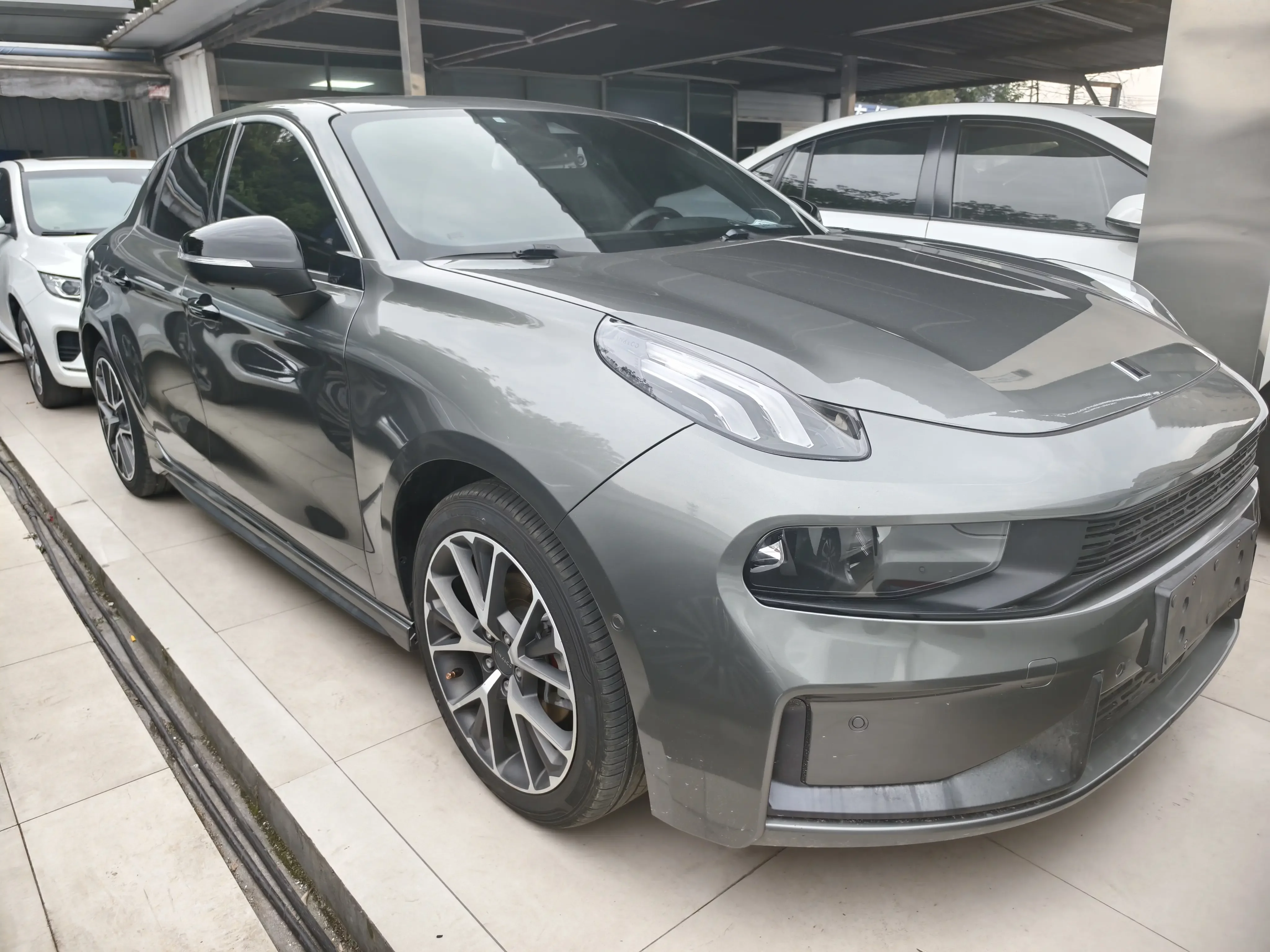 Lynk & Co 03