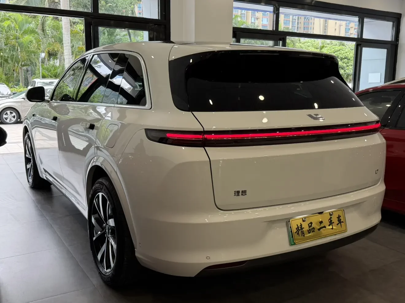 Lixiang L7