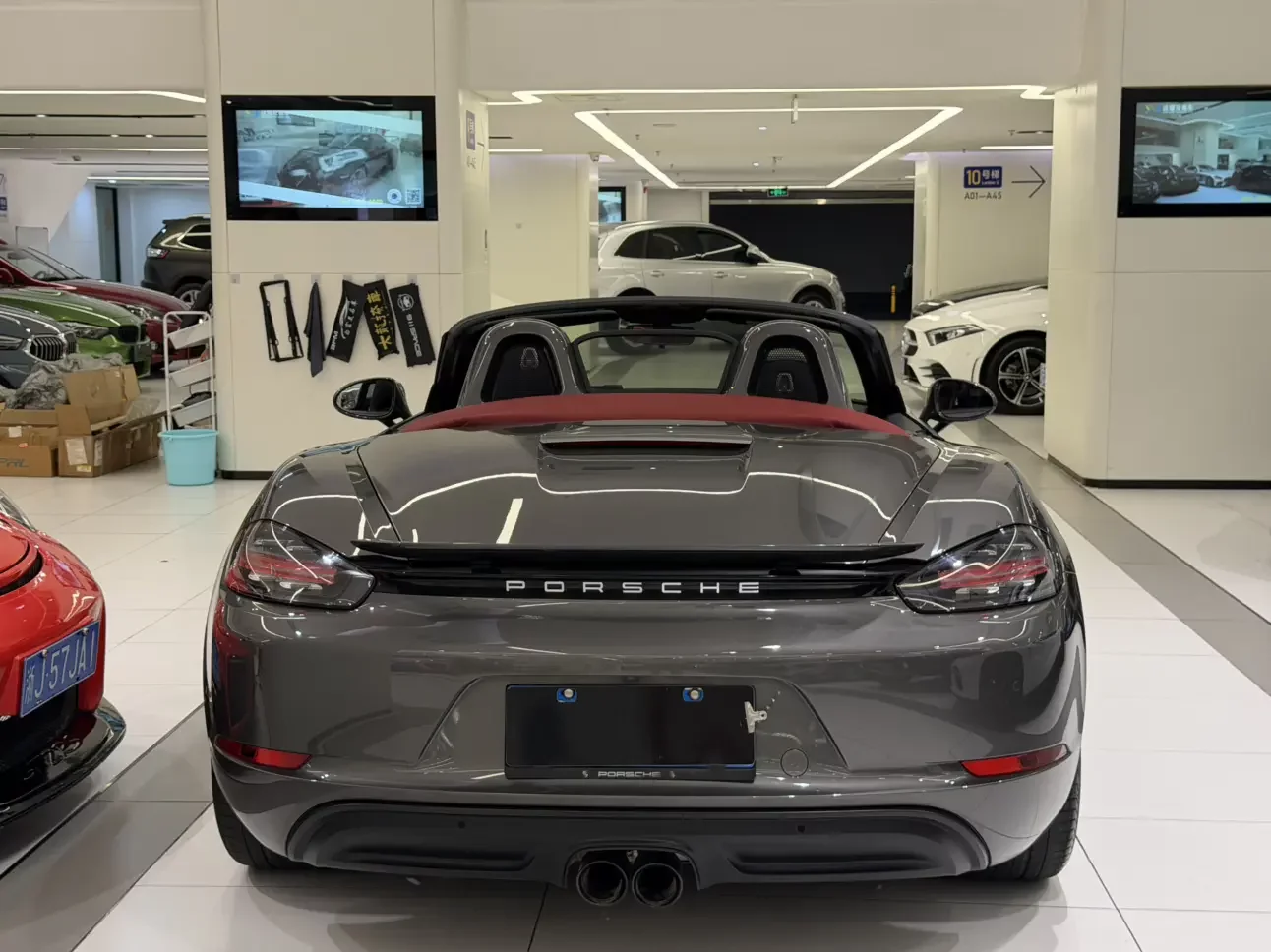 Porsche 718
