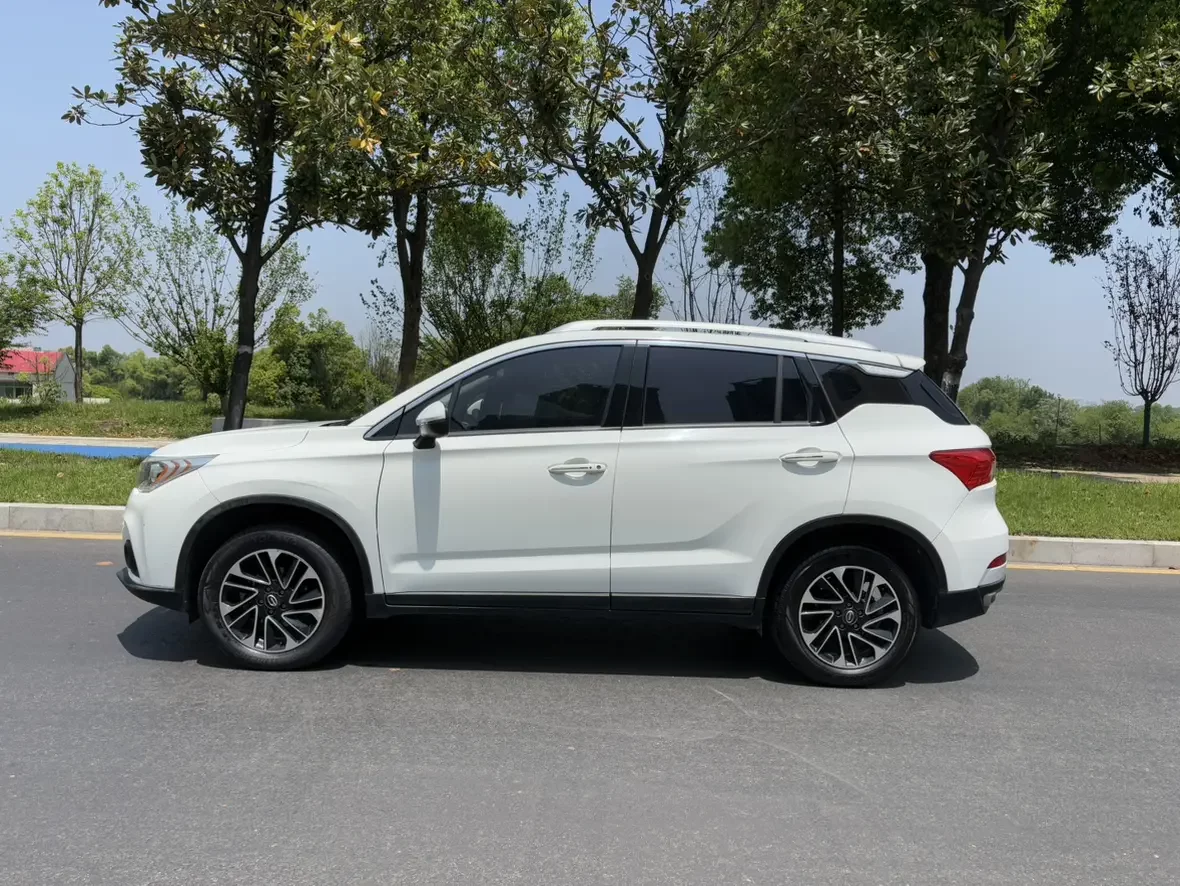 GAC Trumpchi GS4