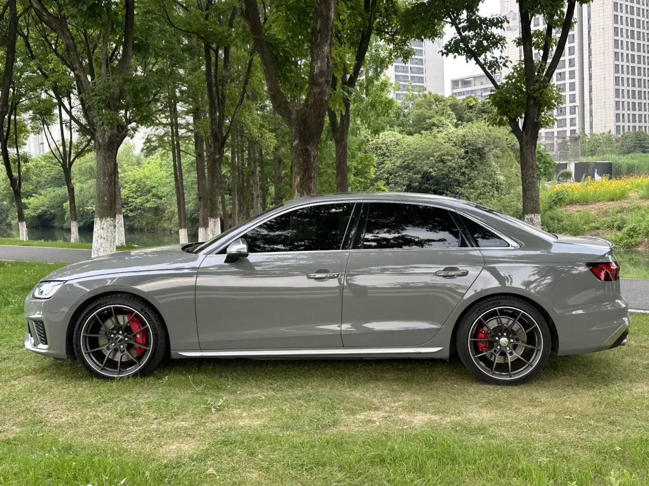 Audi S4