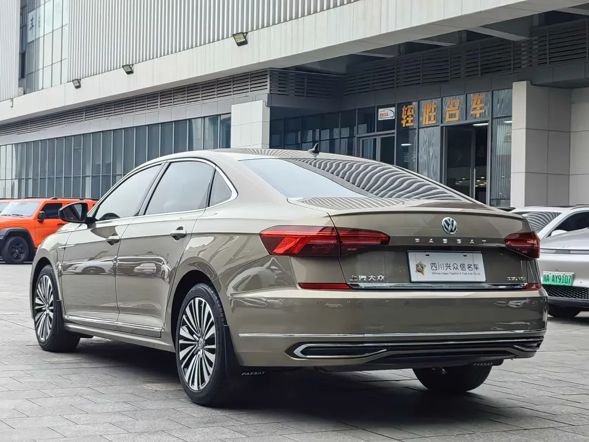 Volkswagen Passat