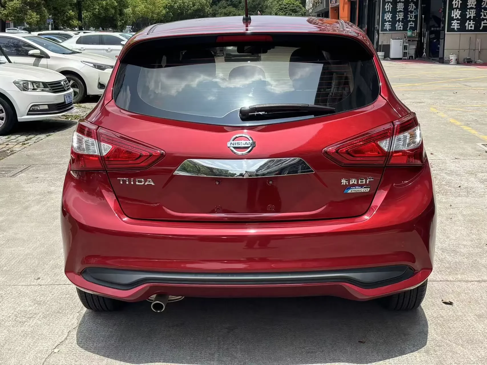 Nissan Tiida