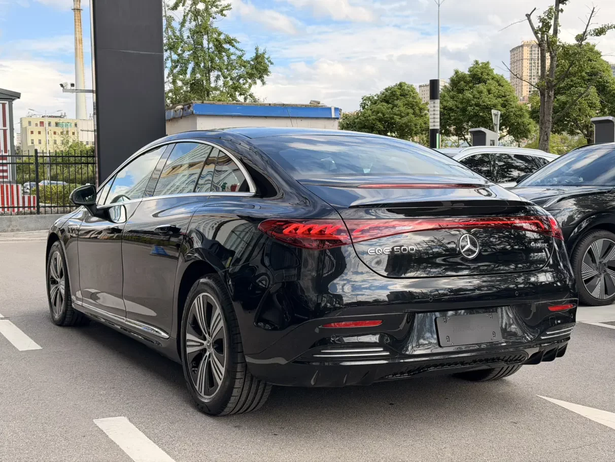 Mercedes-Benz EQE