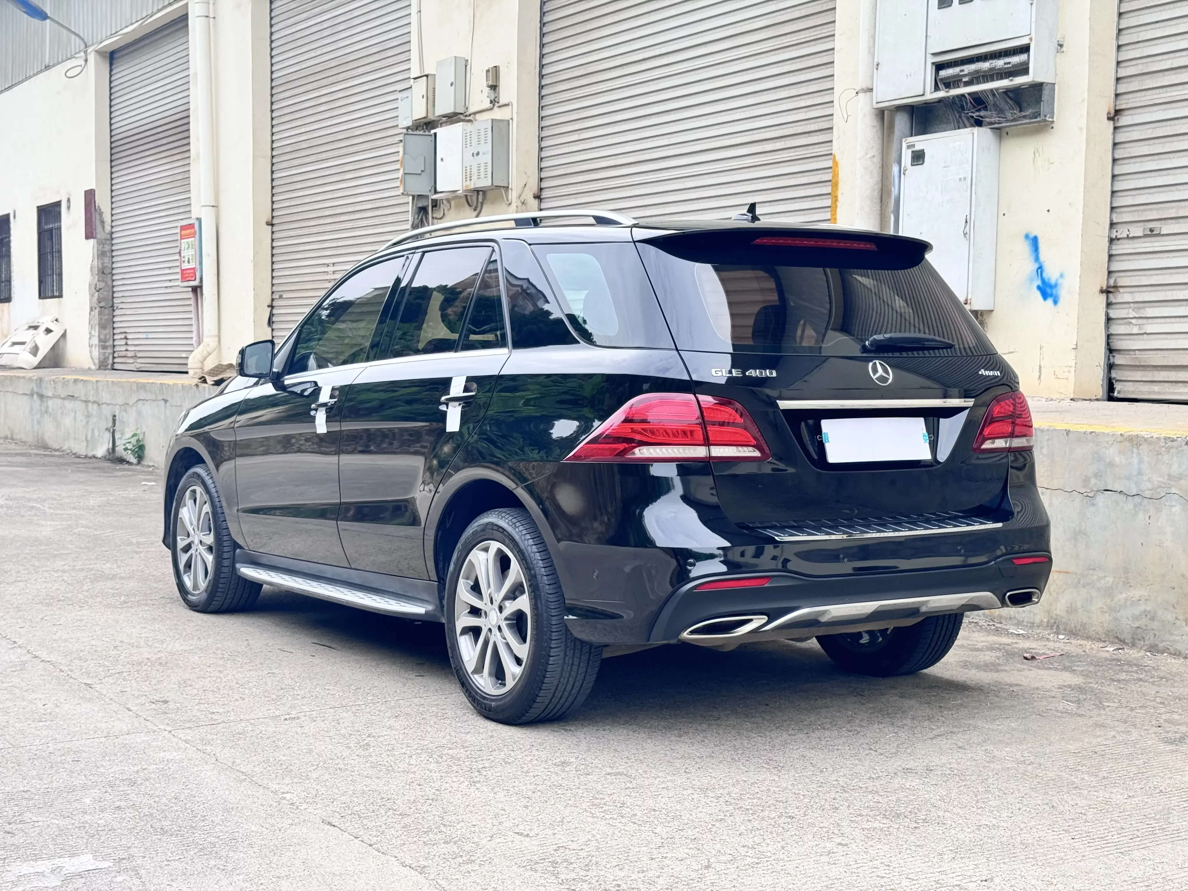 Mercedes-Benz GLE (Imported)