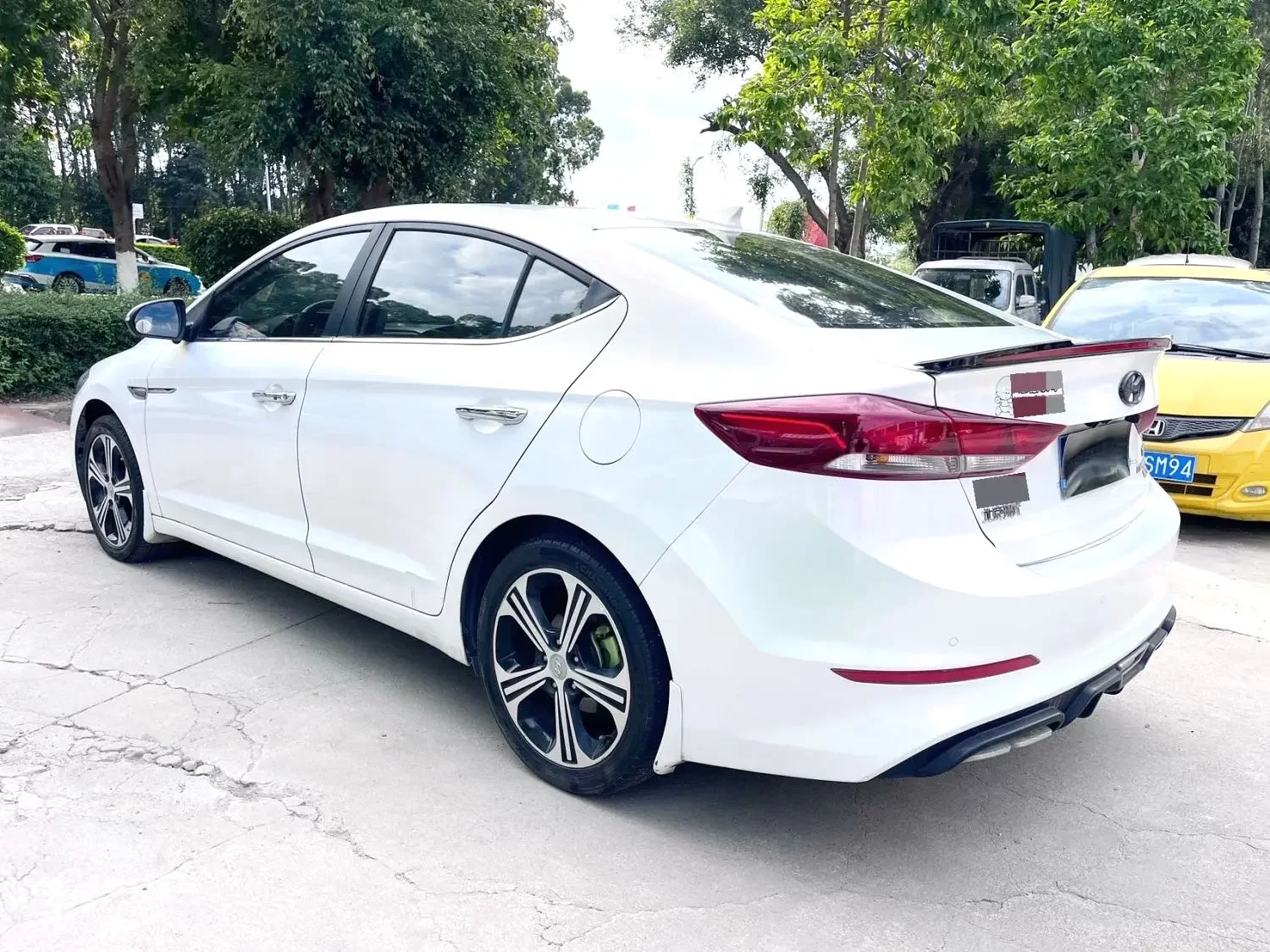 Hyundai lead