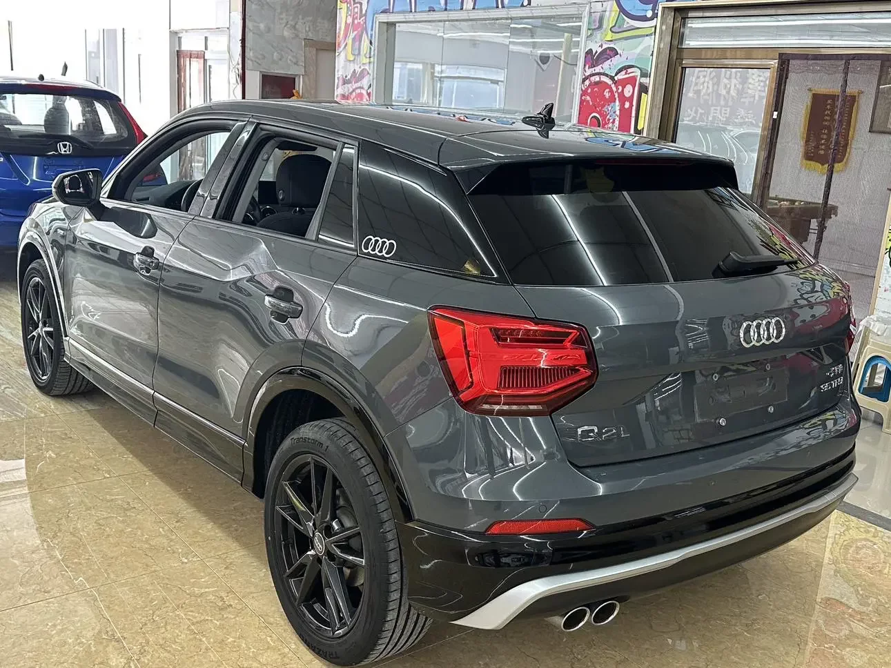 Audi Q2L