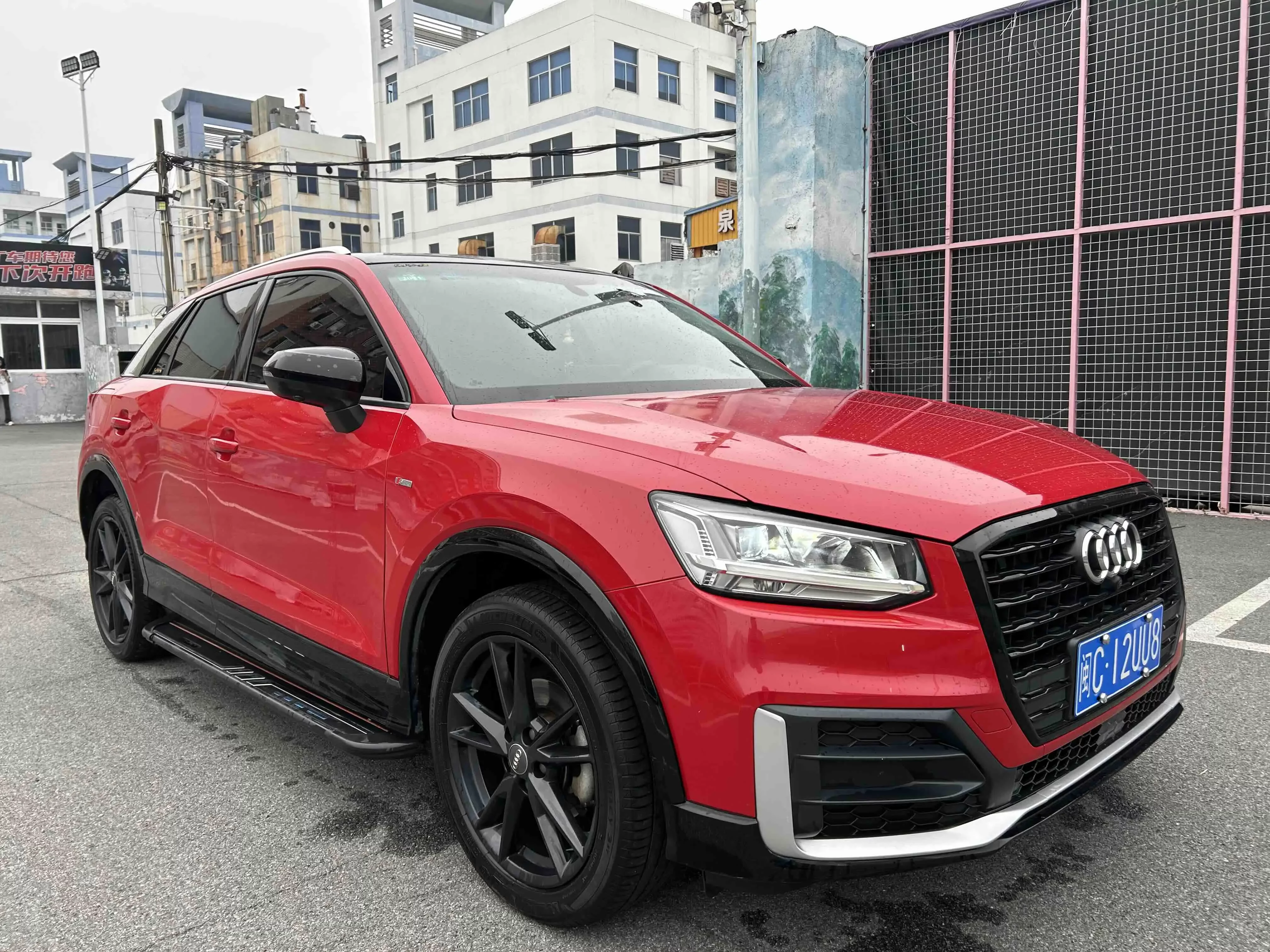 Audi Q2L