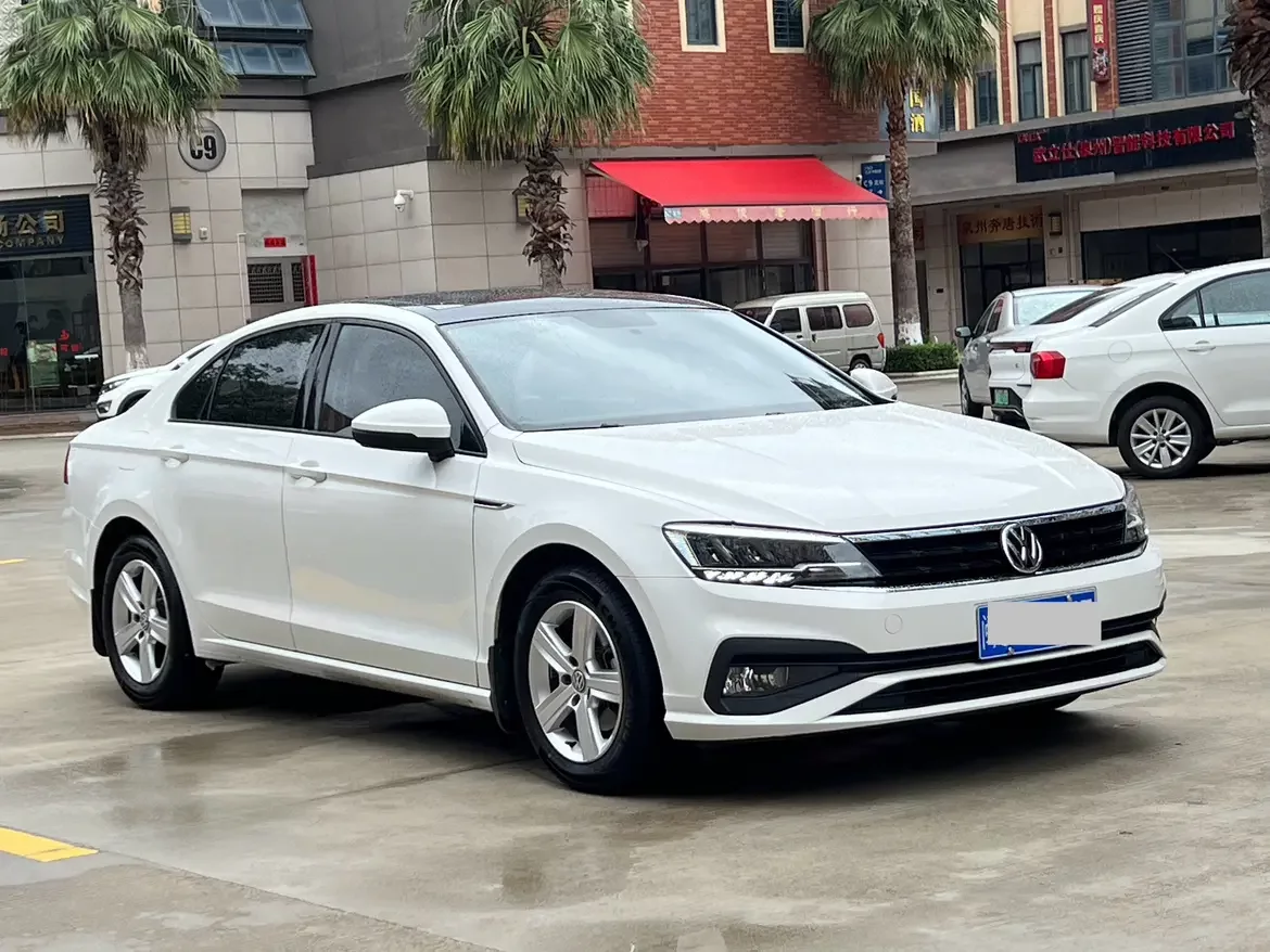 Volkswagen Lamando