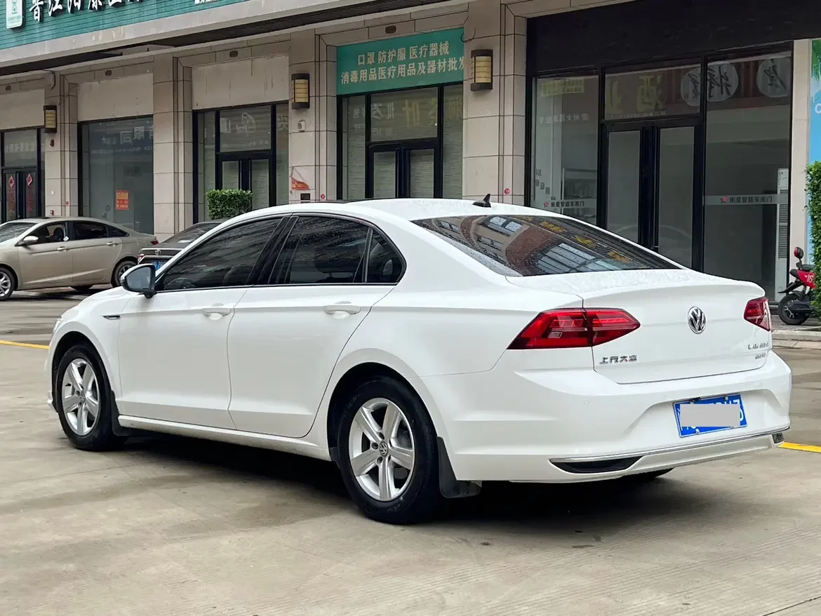 Volkswagen Lamando