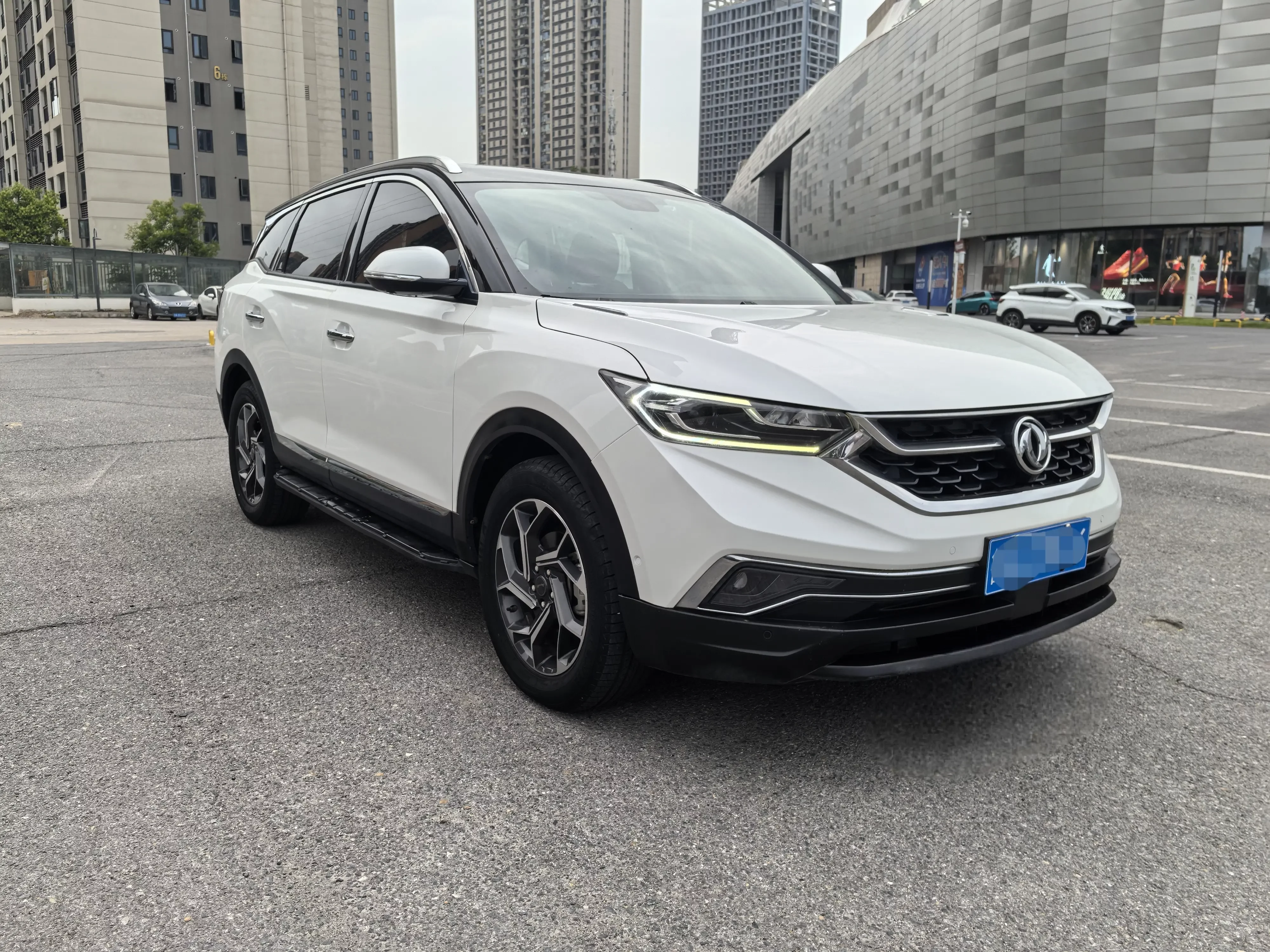 Dongfeng Fengshen AX7