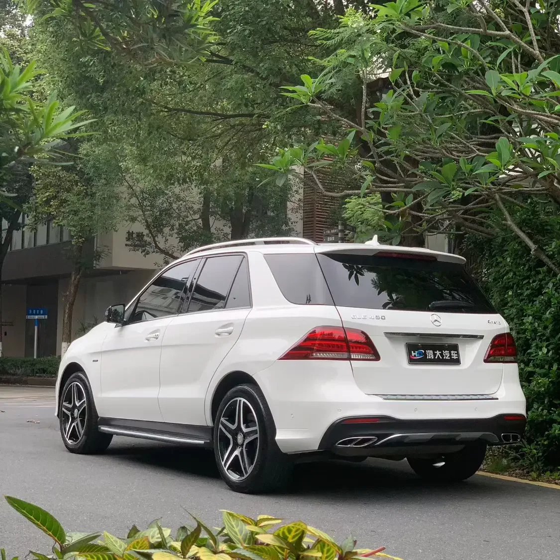 Mercedes-Benz GLE (Imported)