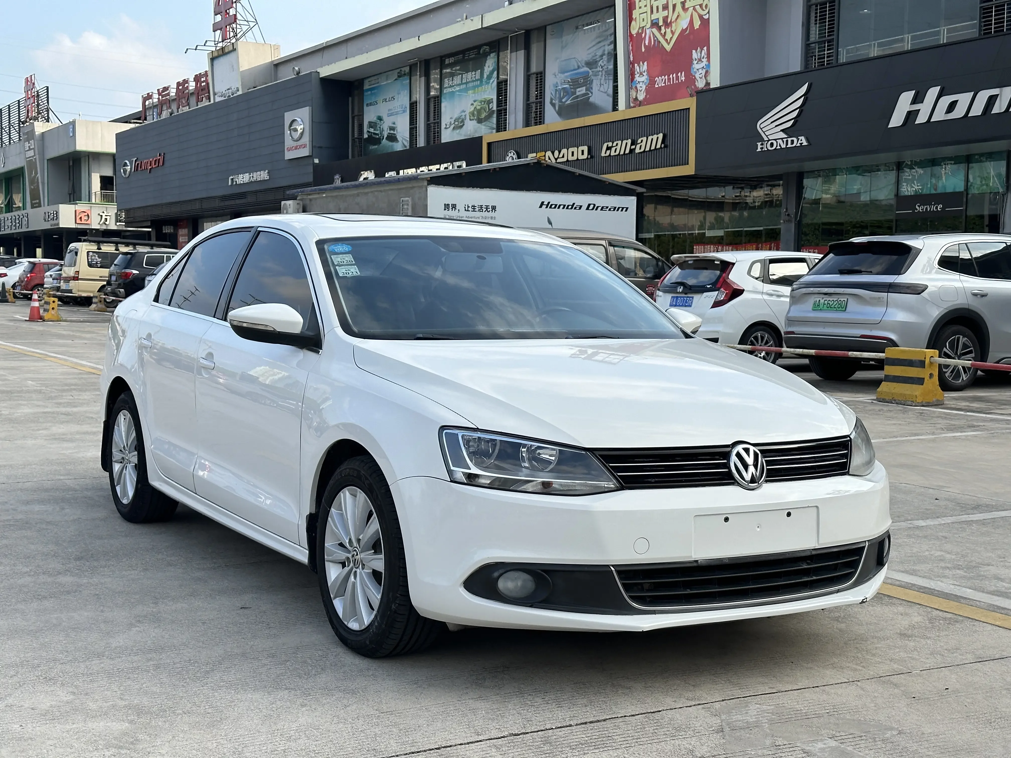 Volkswagen Sagitar