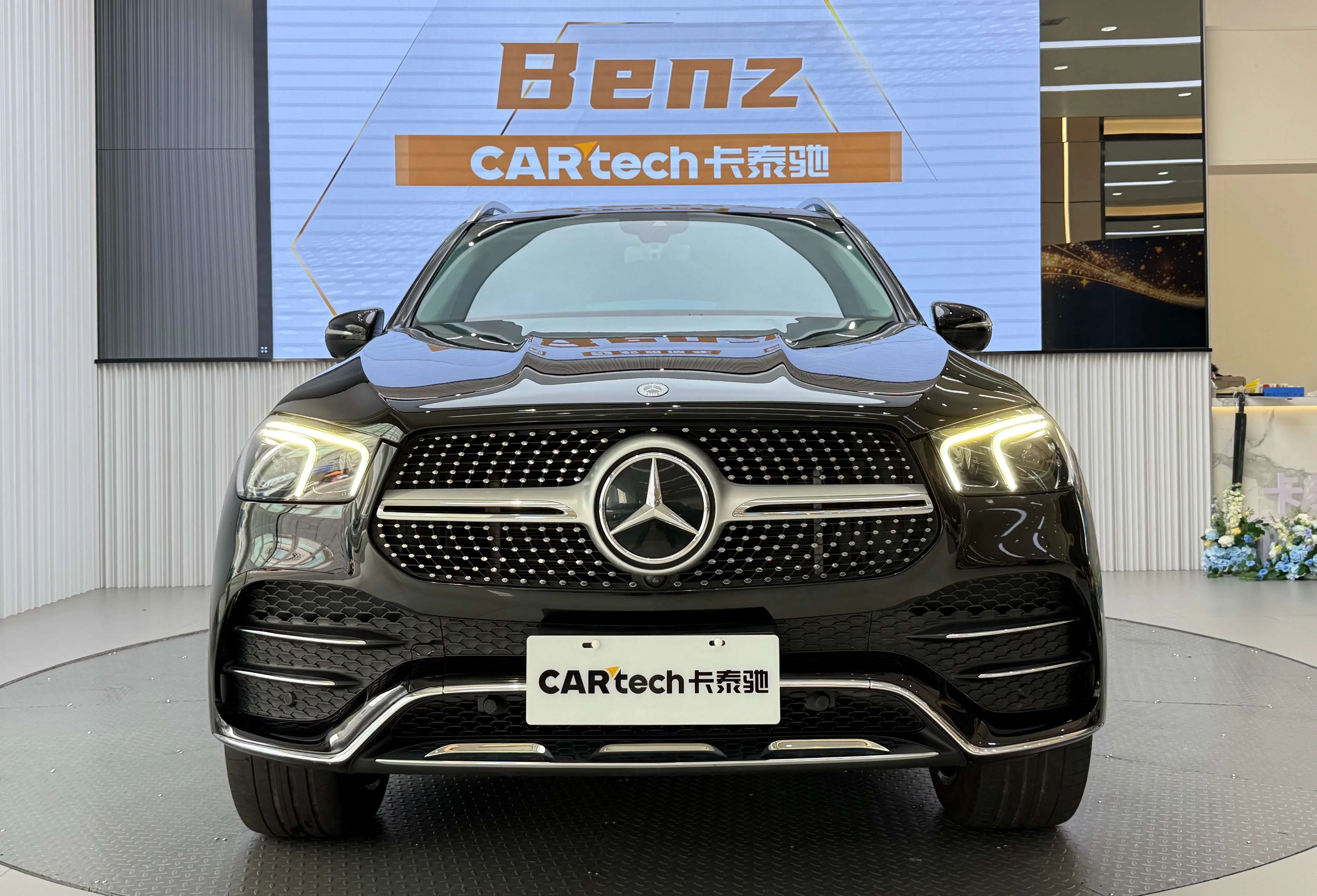 Mercedes-Benz GLE (Imported)
