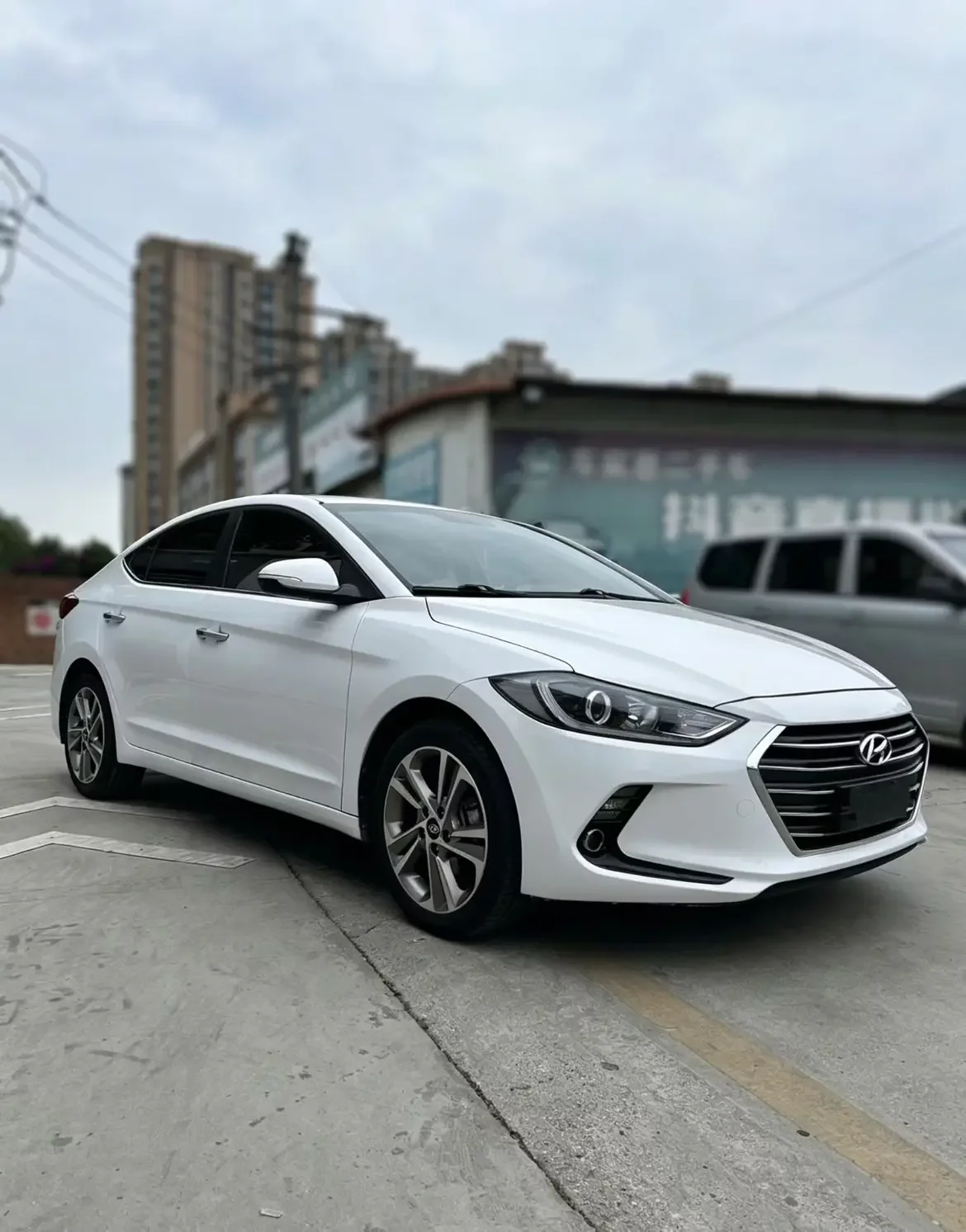 Hyundai lead