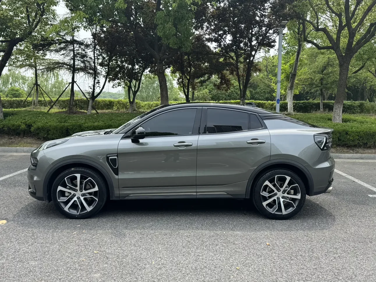 Lynk & Co 05