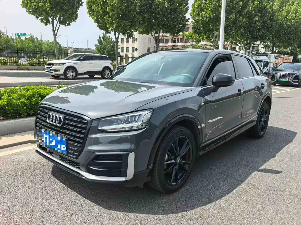 Audi Q2L
