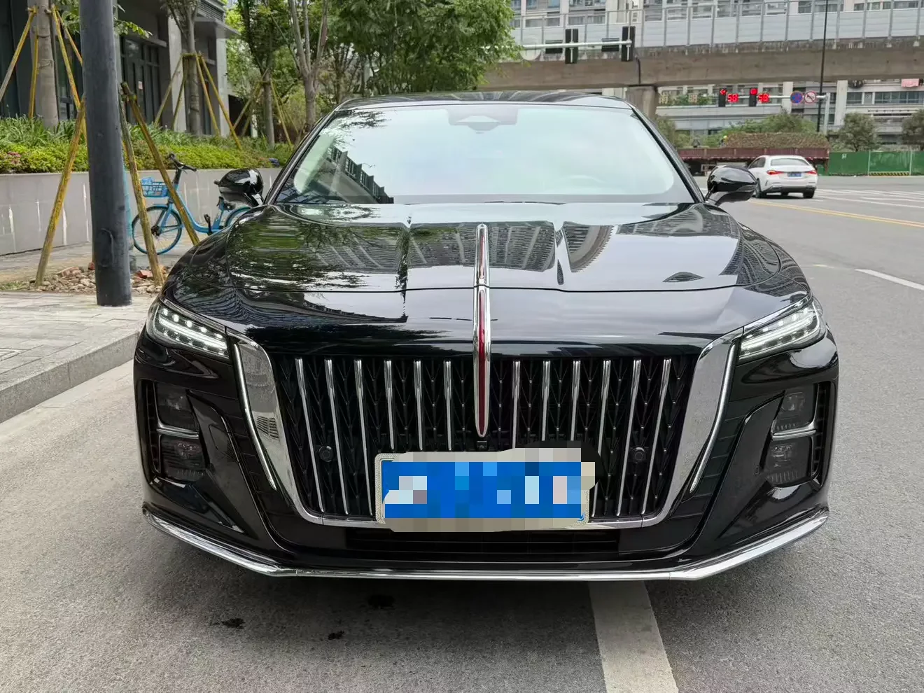 Hongqi H5
