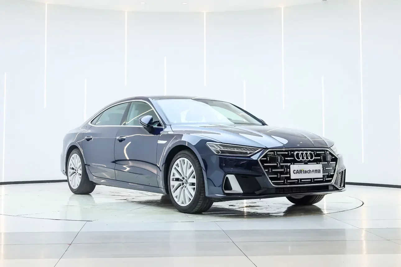 Audi A7L
