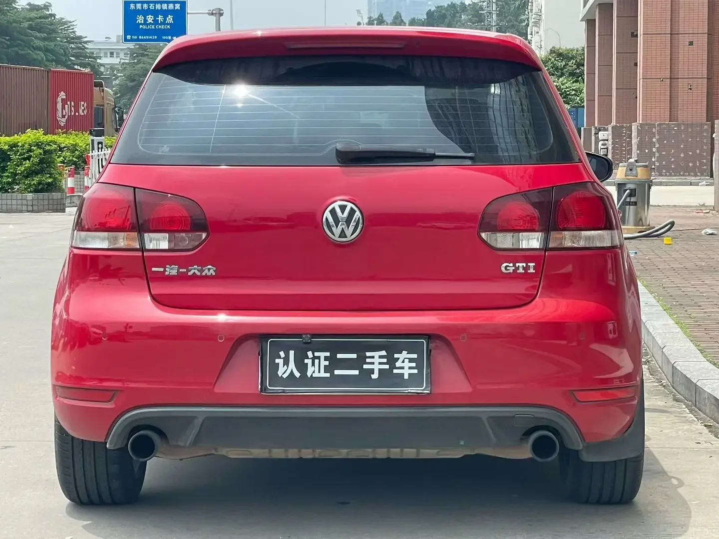 Volkswagen Golf GTI
