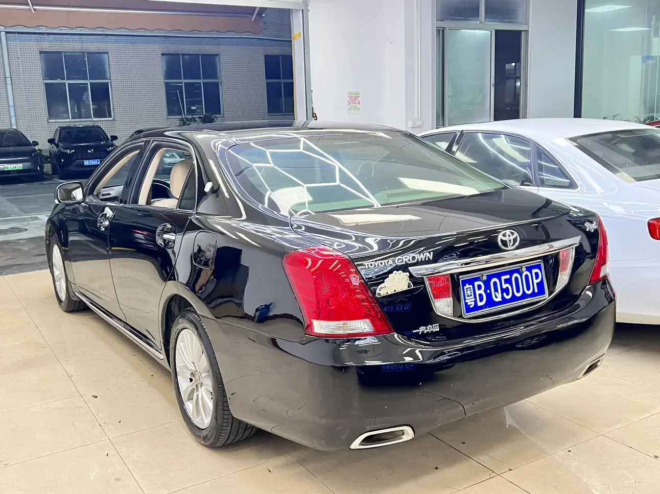 Toyota crown