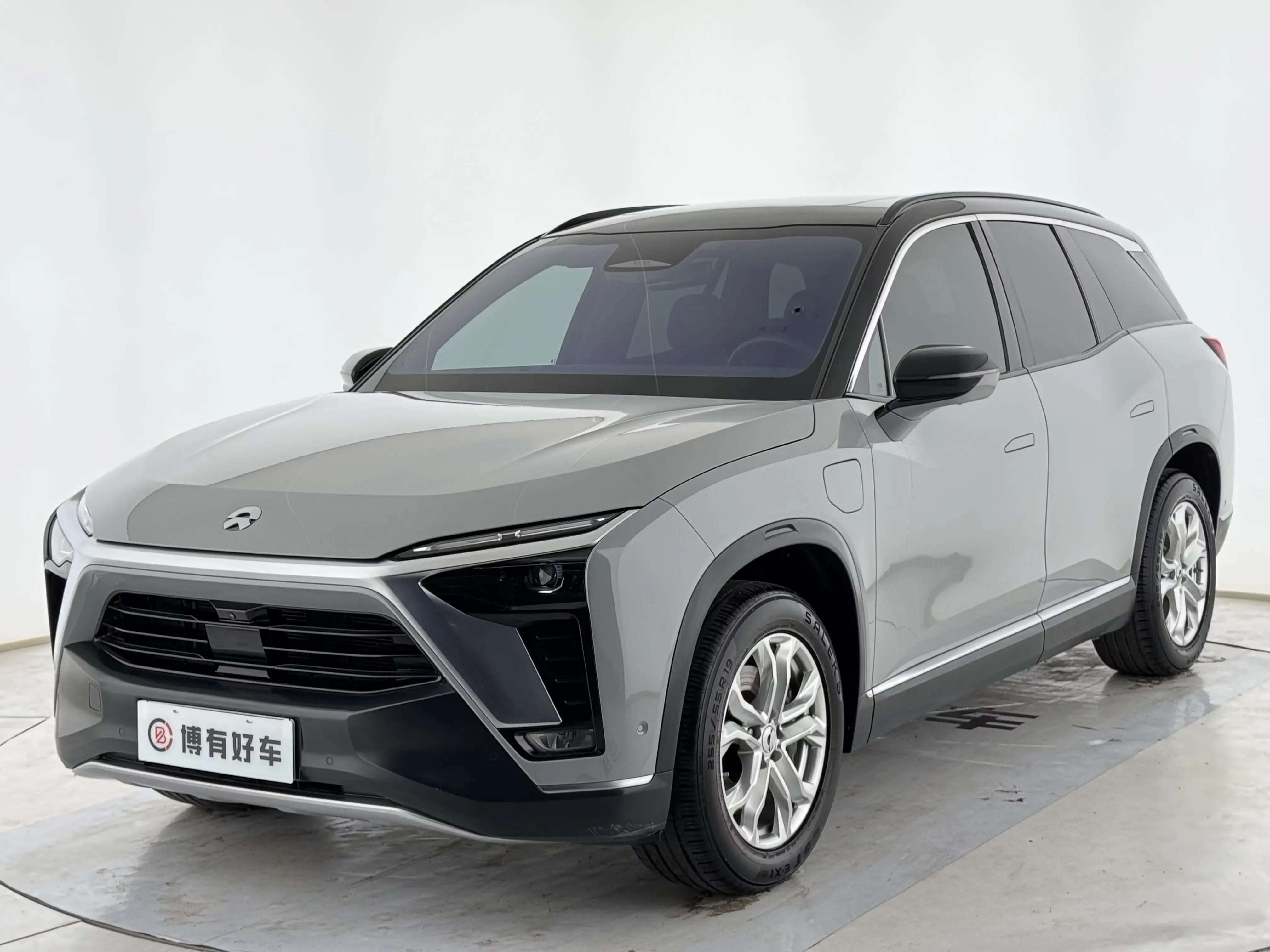 NIO ES8