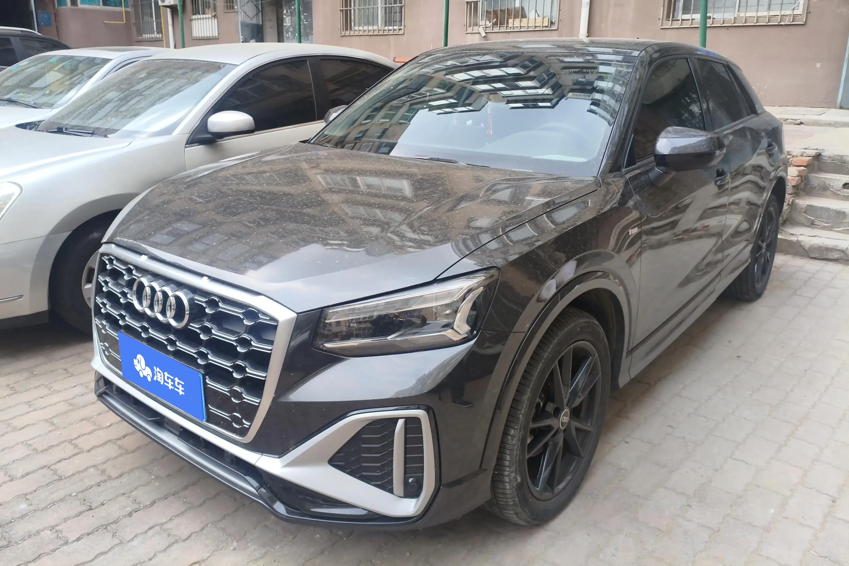 Audi Q2L