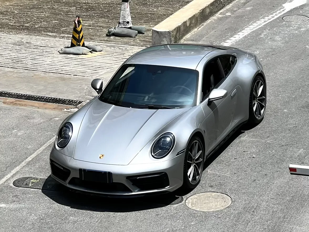 Porsche 911