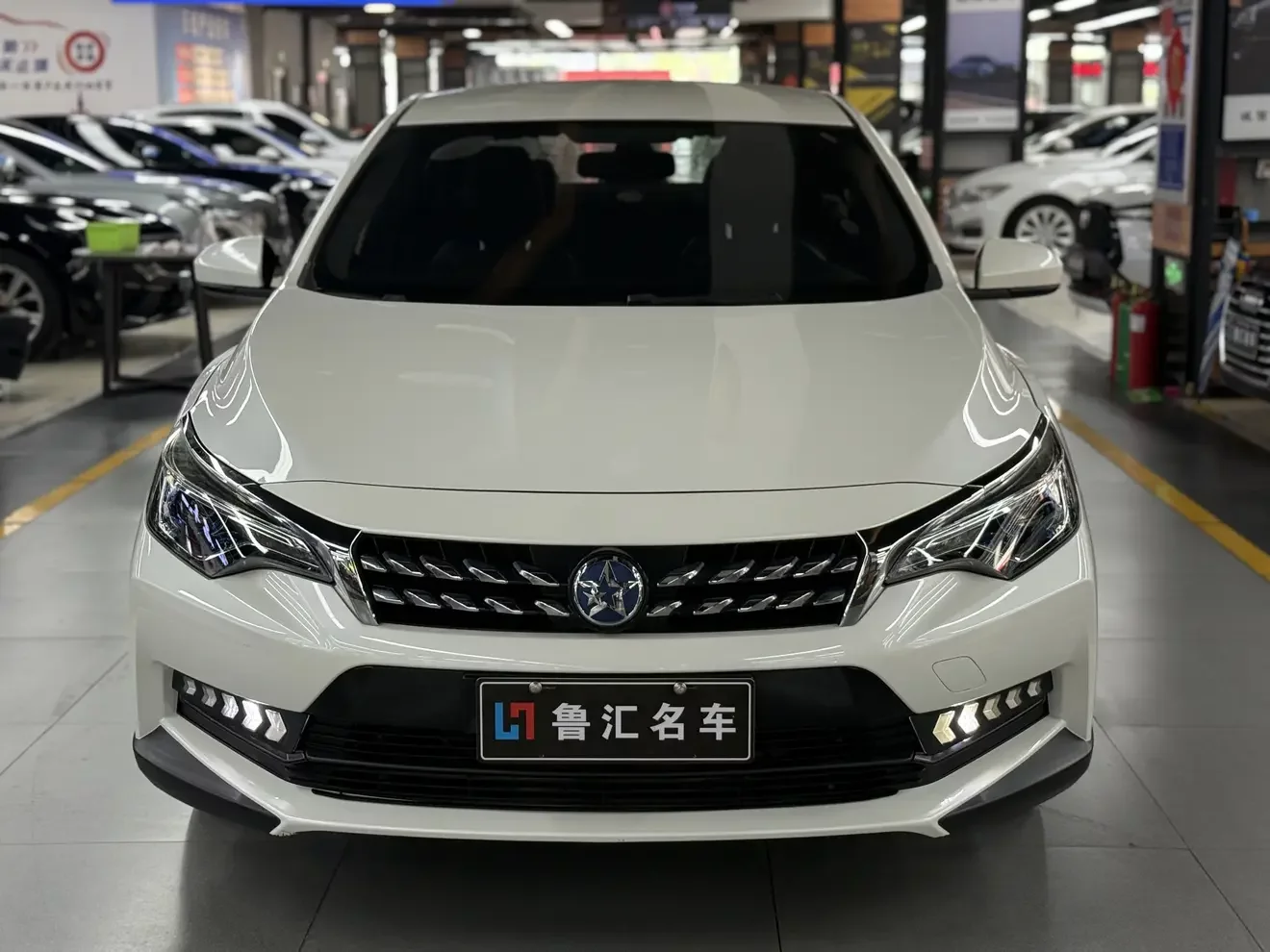 Kai Chen Venucia D60
