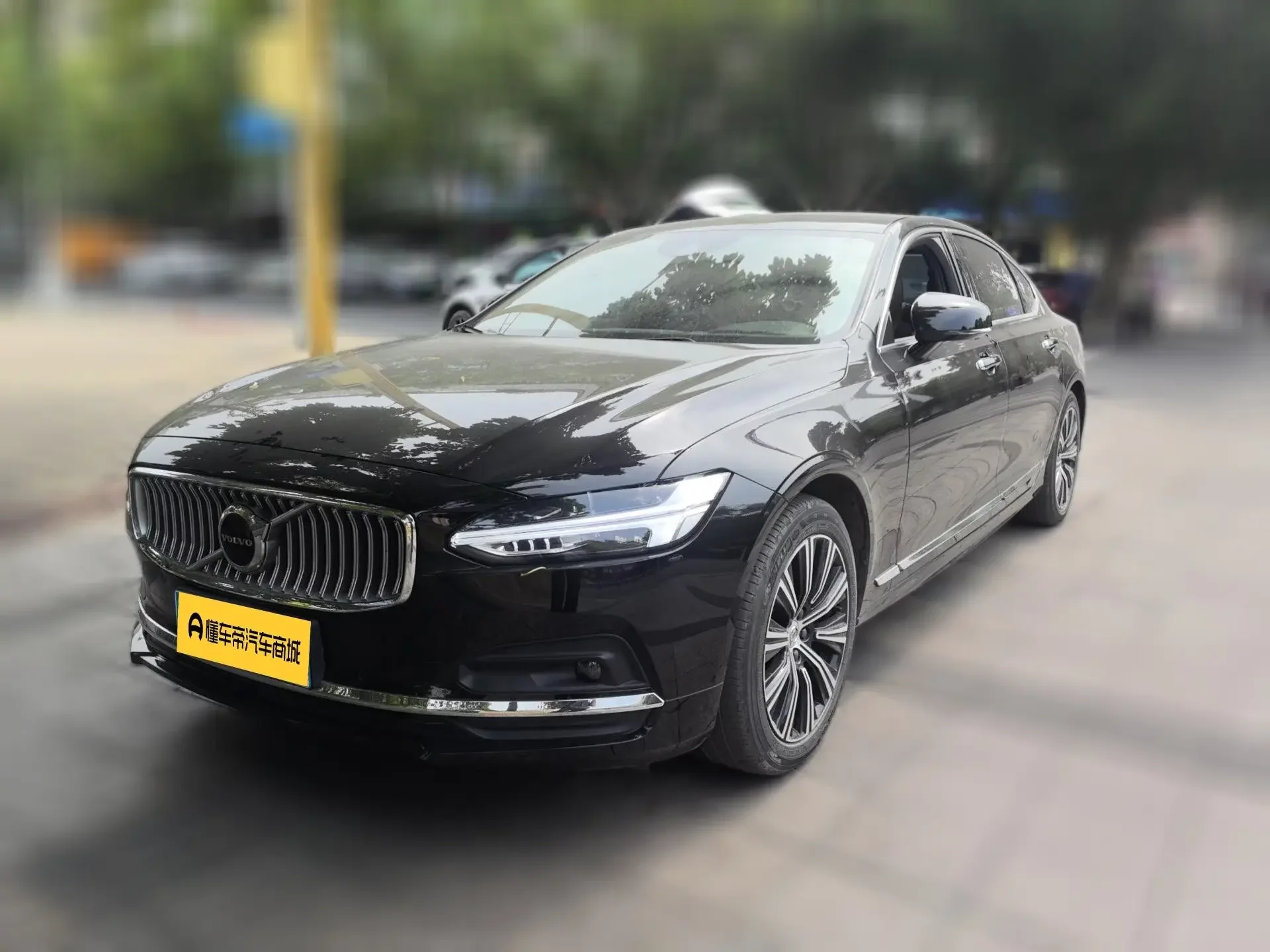 Volvo S90