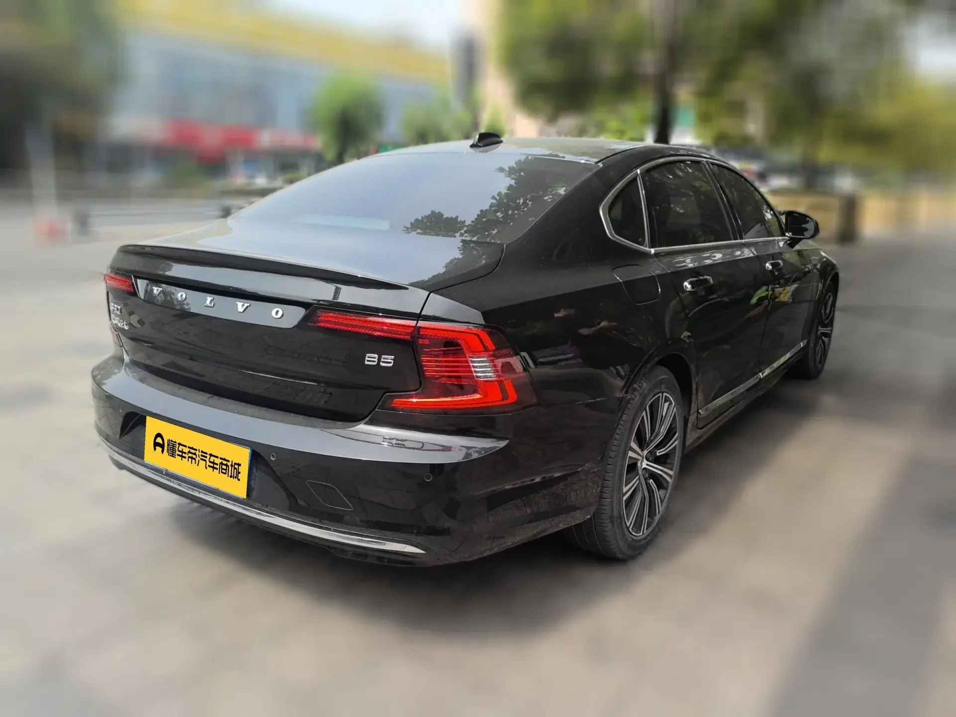 Volvo S90