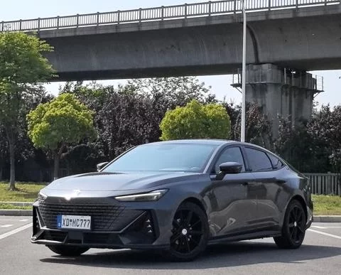 Changan UNI-V  из Китая