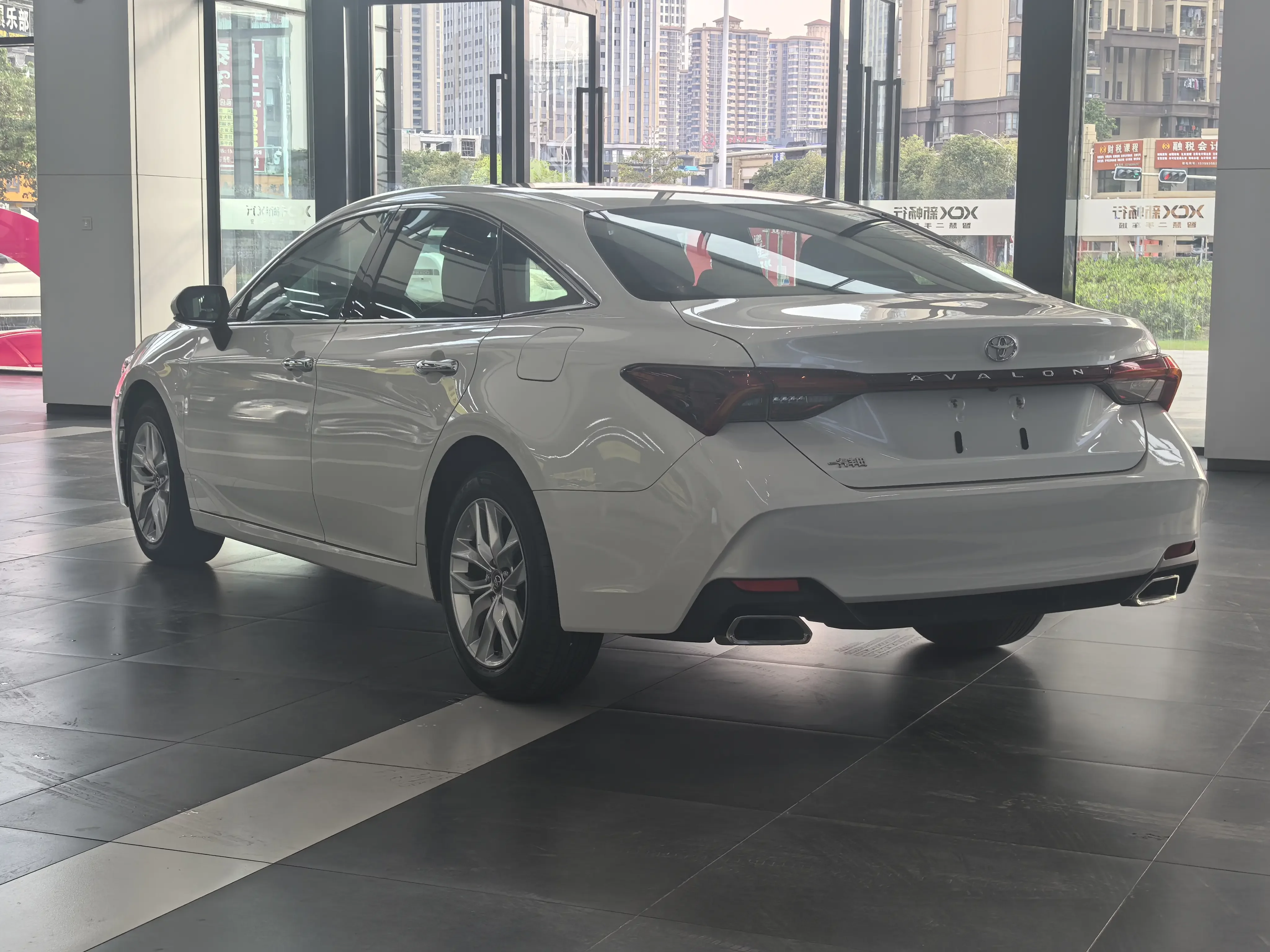 Toyota Avalon