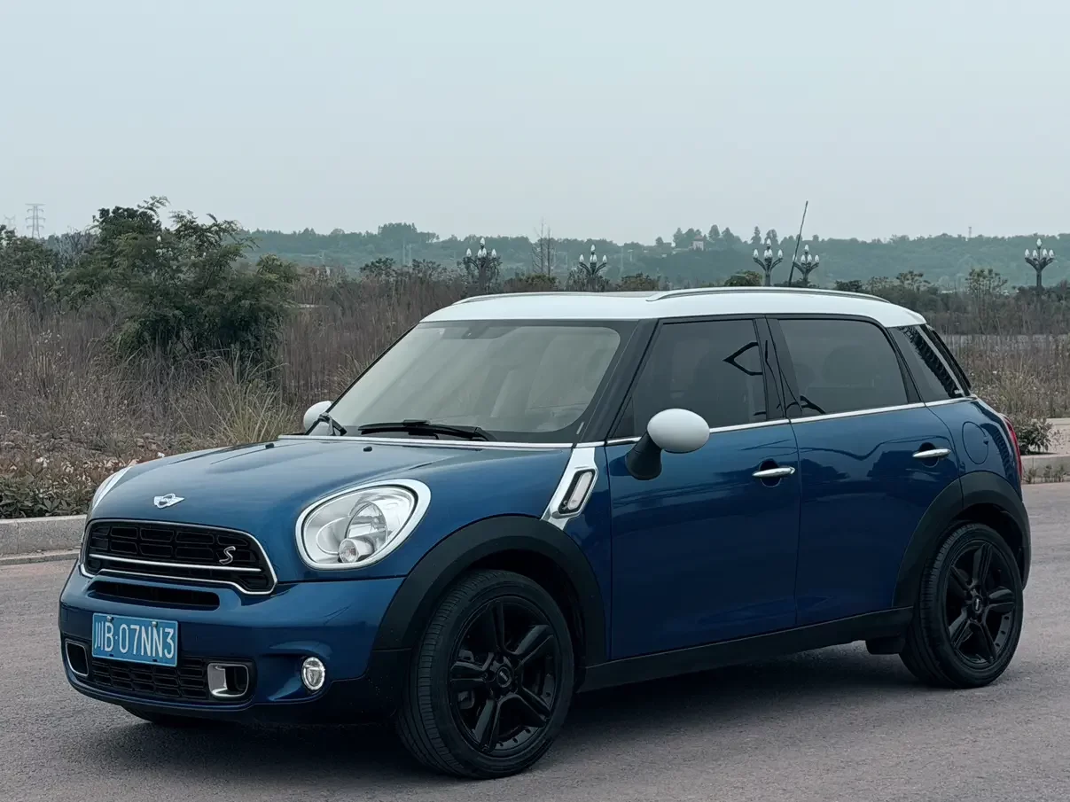 MINI COUNTRYMAN