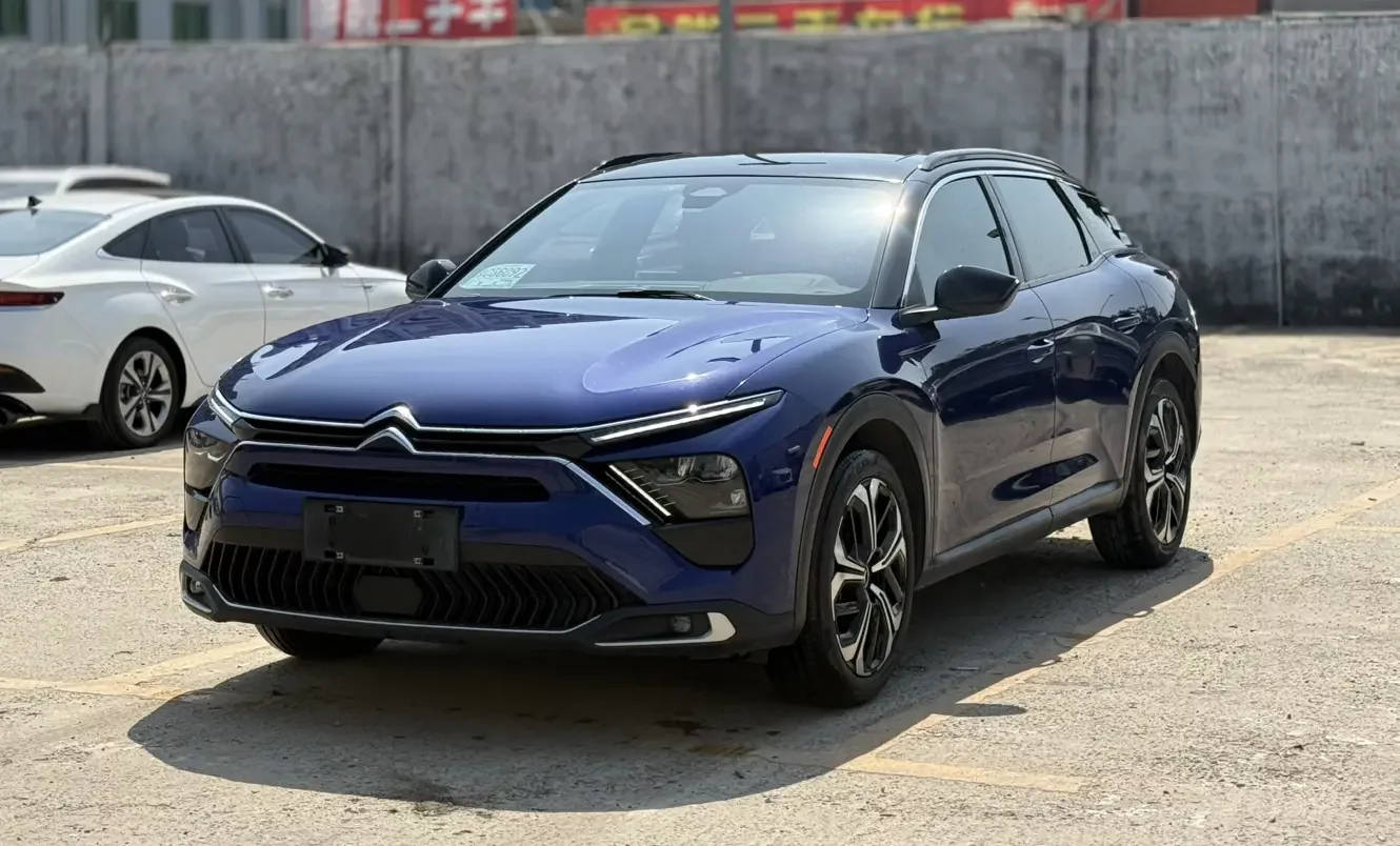 Citroën Versailles C5 X
