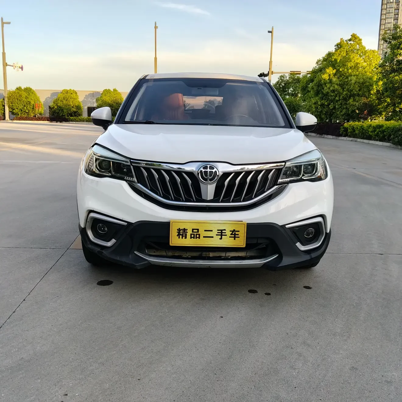 Brilliance China V3