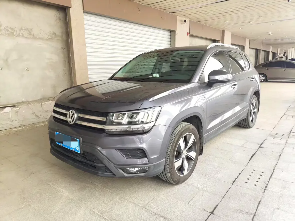 Volkswagen Tharu