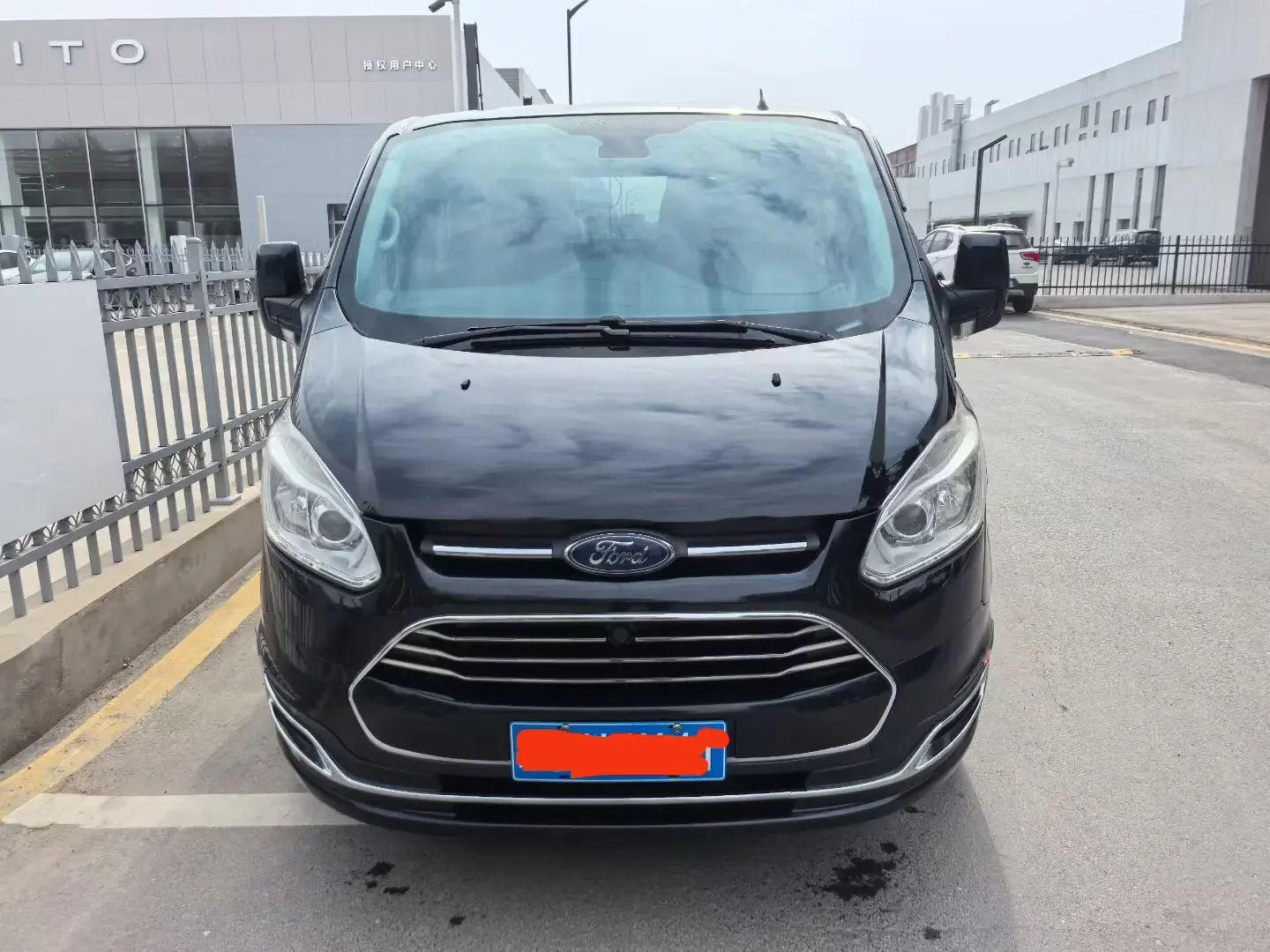 Ford Toureo