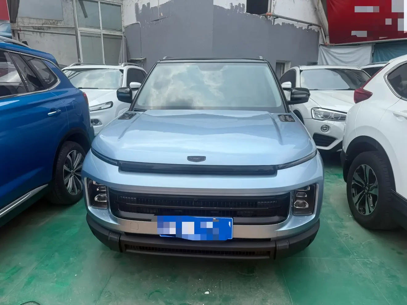 Geely ICON