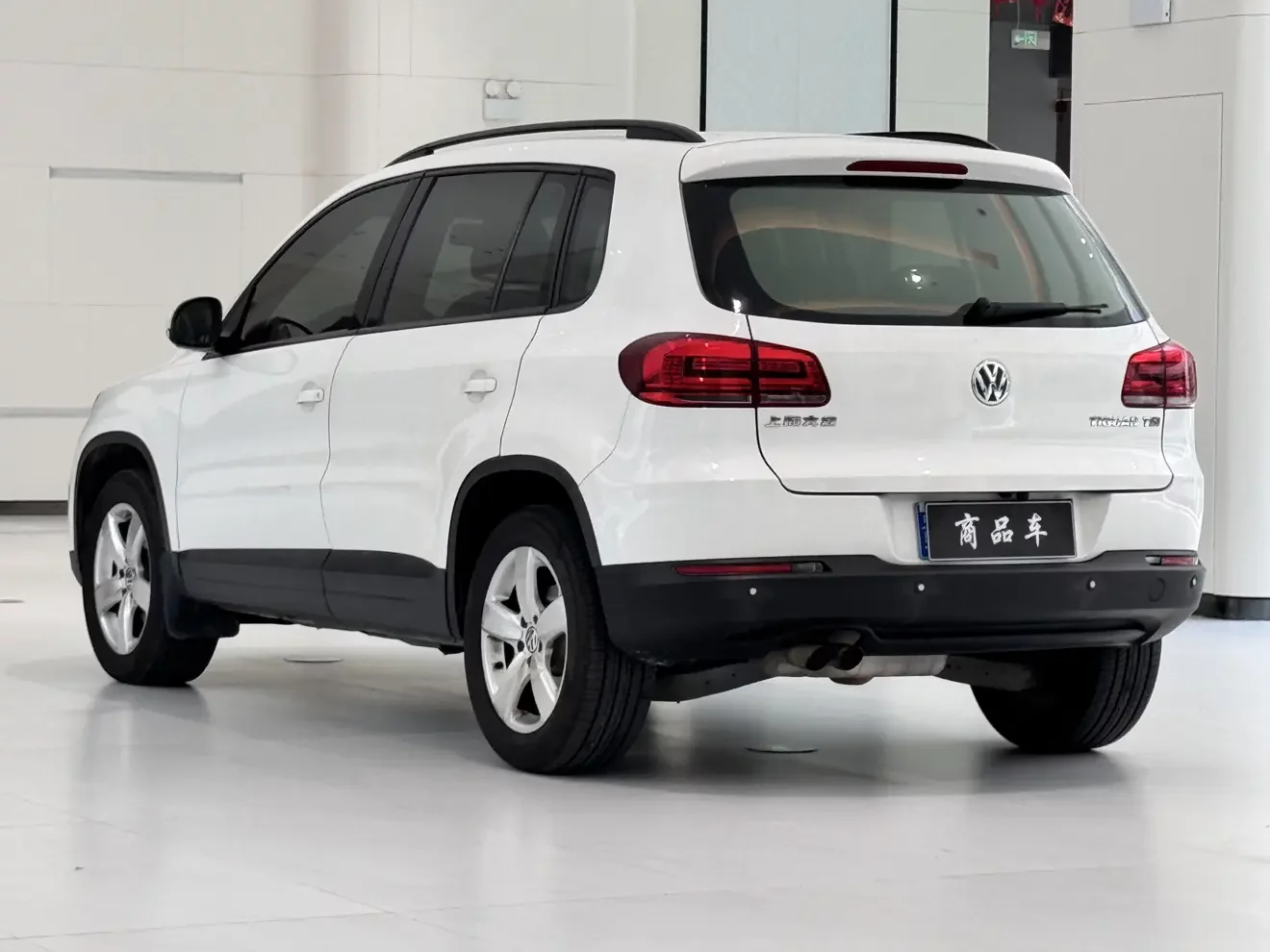 Volkswagen Tiguan (Tharu)
