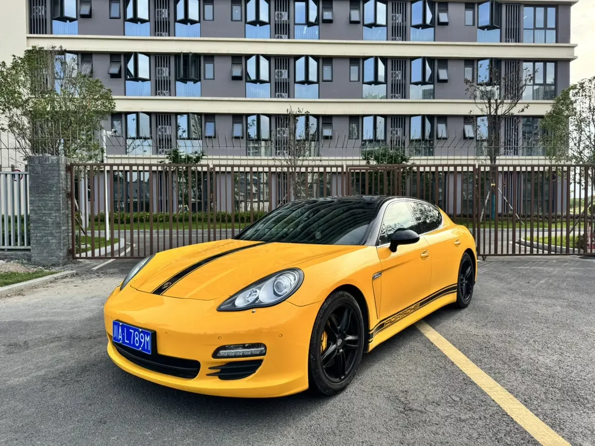 Porsche Panamera