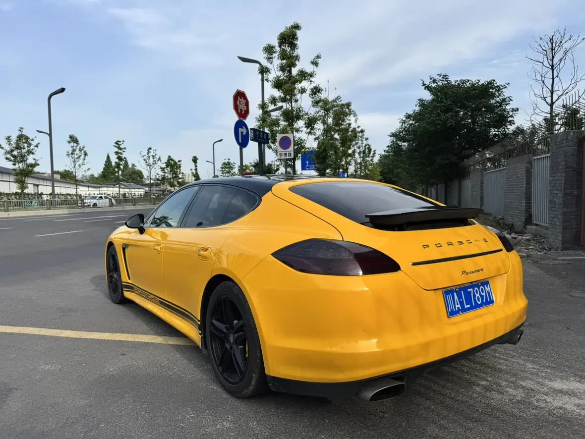 Porsche Panamera