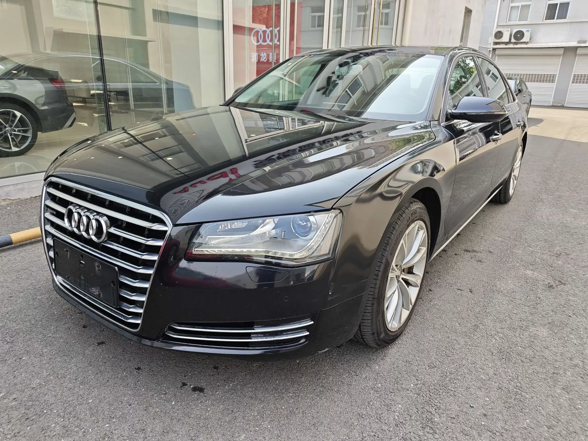Audi A8