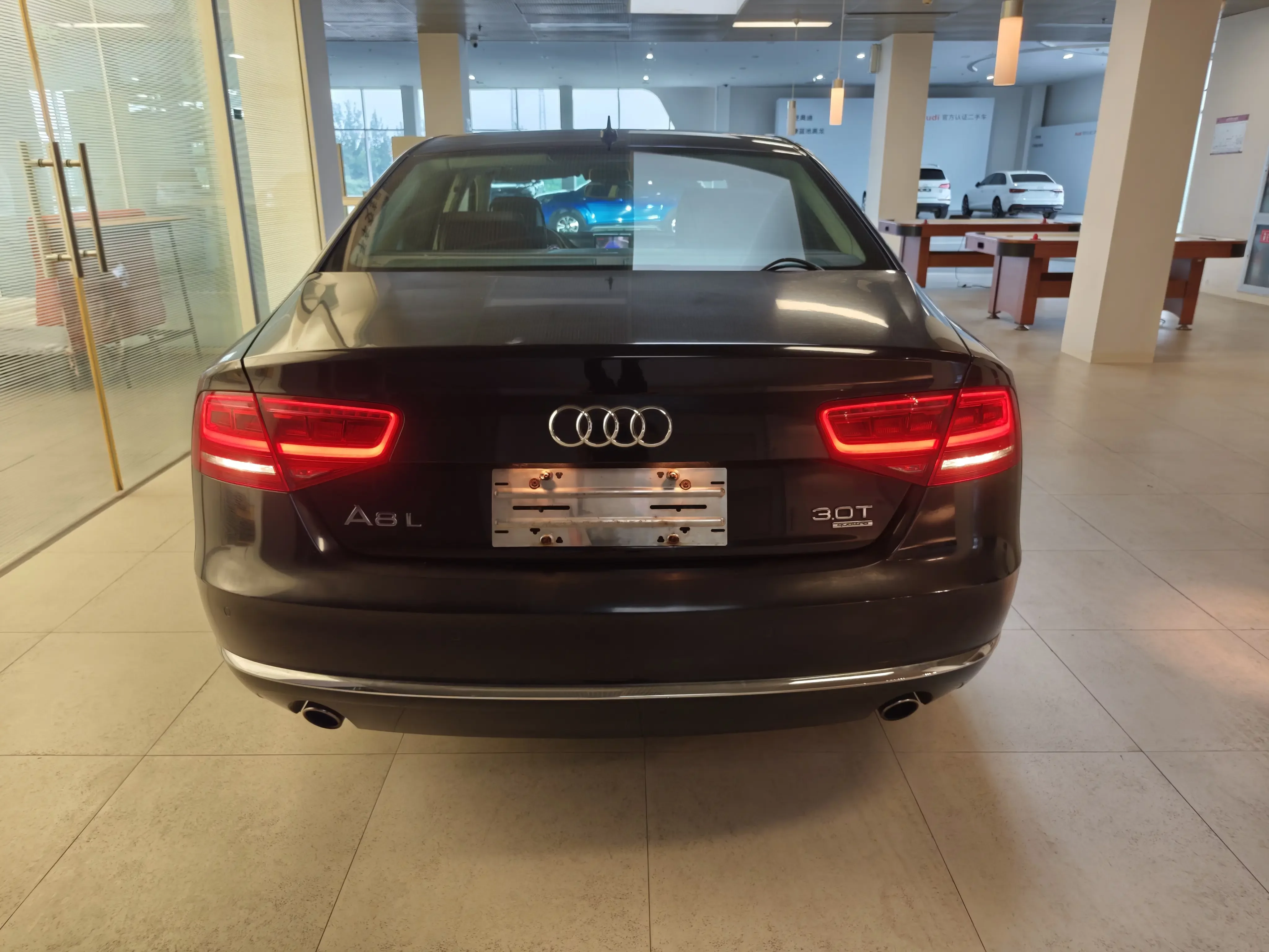 Audi A8