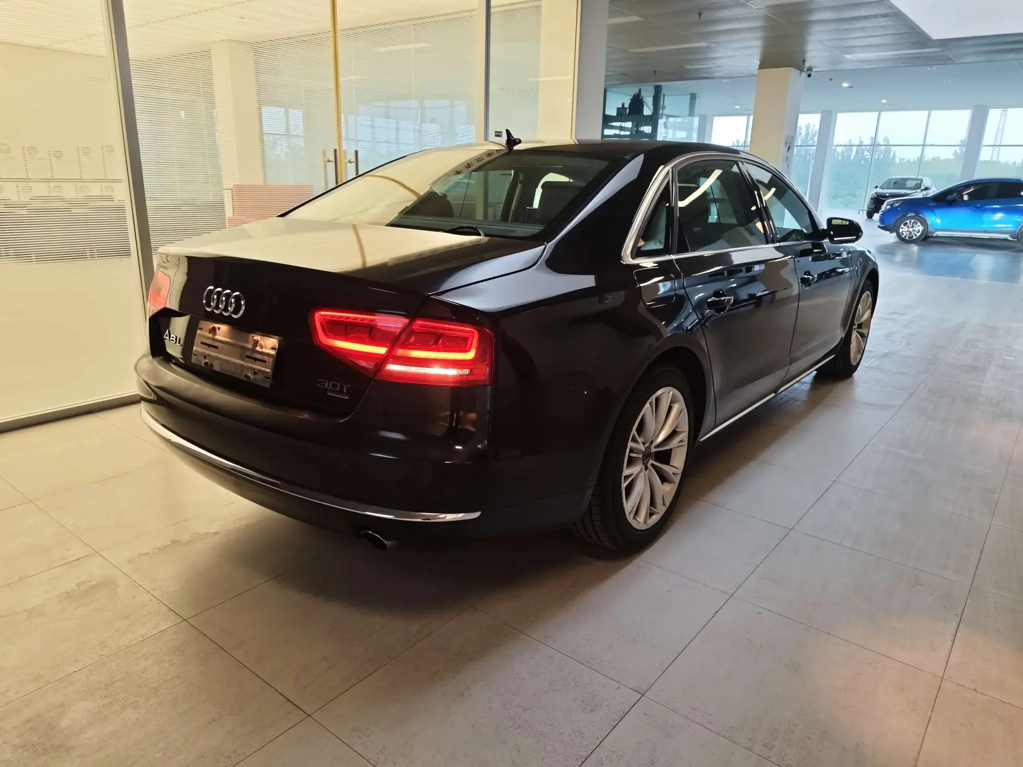 Audi A8