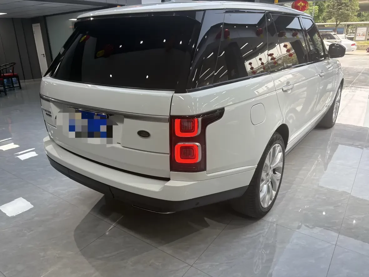 Land Rover range rover