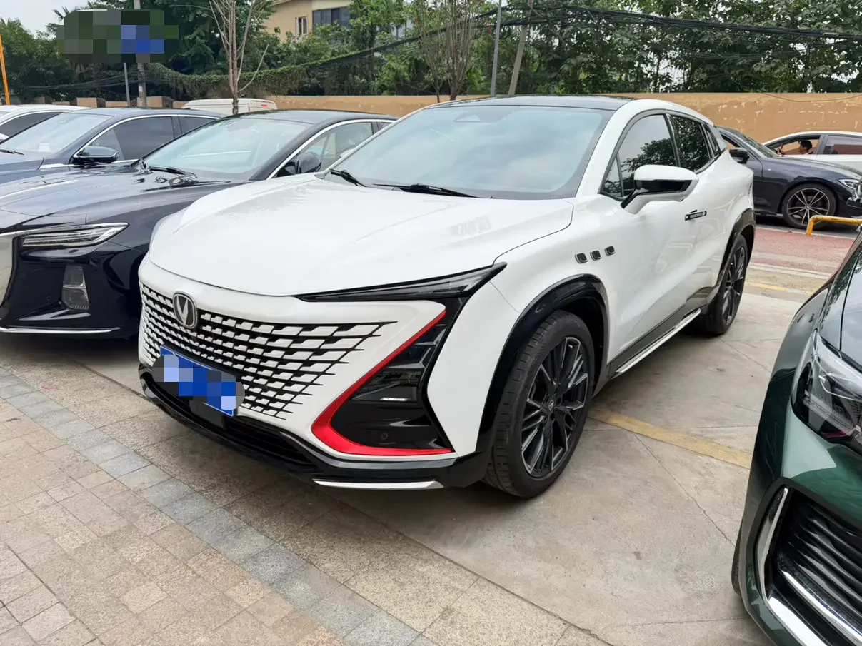 Changan UNI-T  из Китая